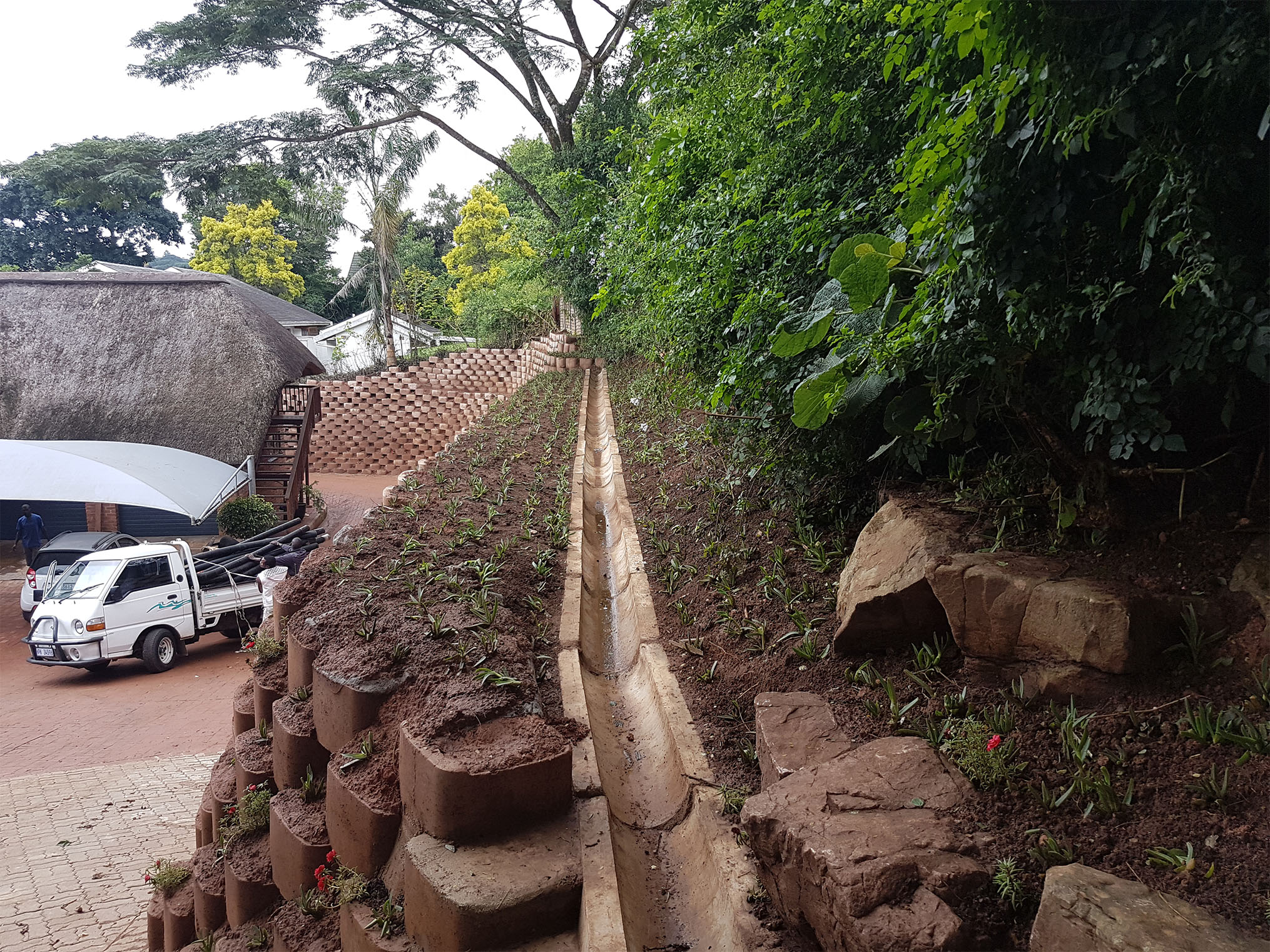 Retaining Walls Drystack Segmental Concrete Blocks Types in Durban